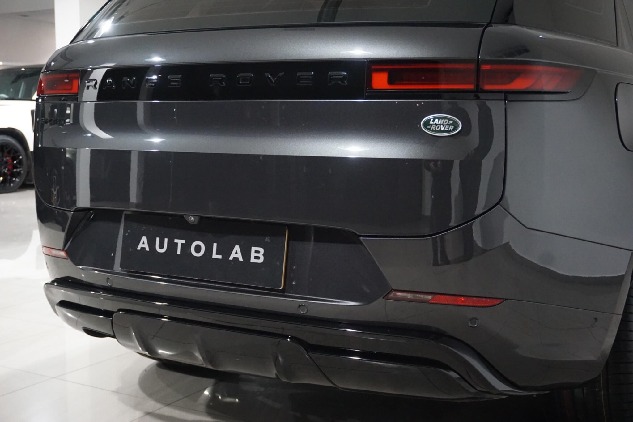 Land Rover Range Rover Sport 3.0 D300 MHEV Dynamic SE SUV 5dr Diesel Auto 4WD Euro 6 (s/s) (300 ps)